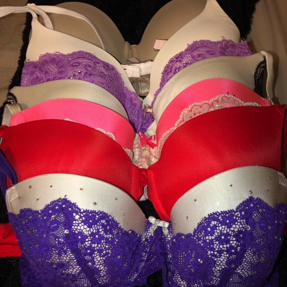6 Victoria Secret bras 32D